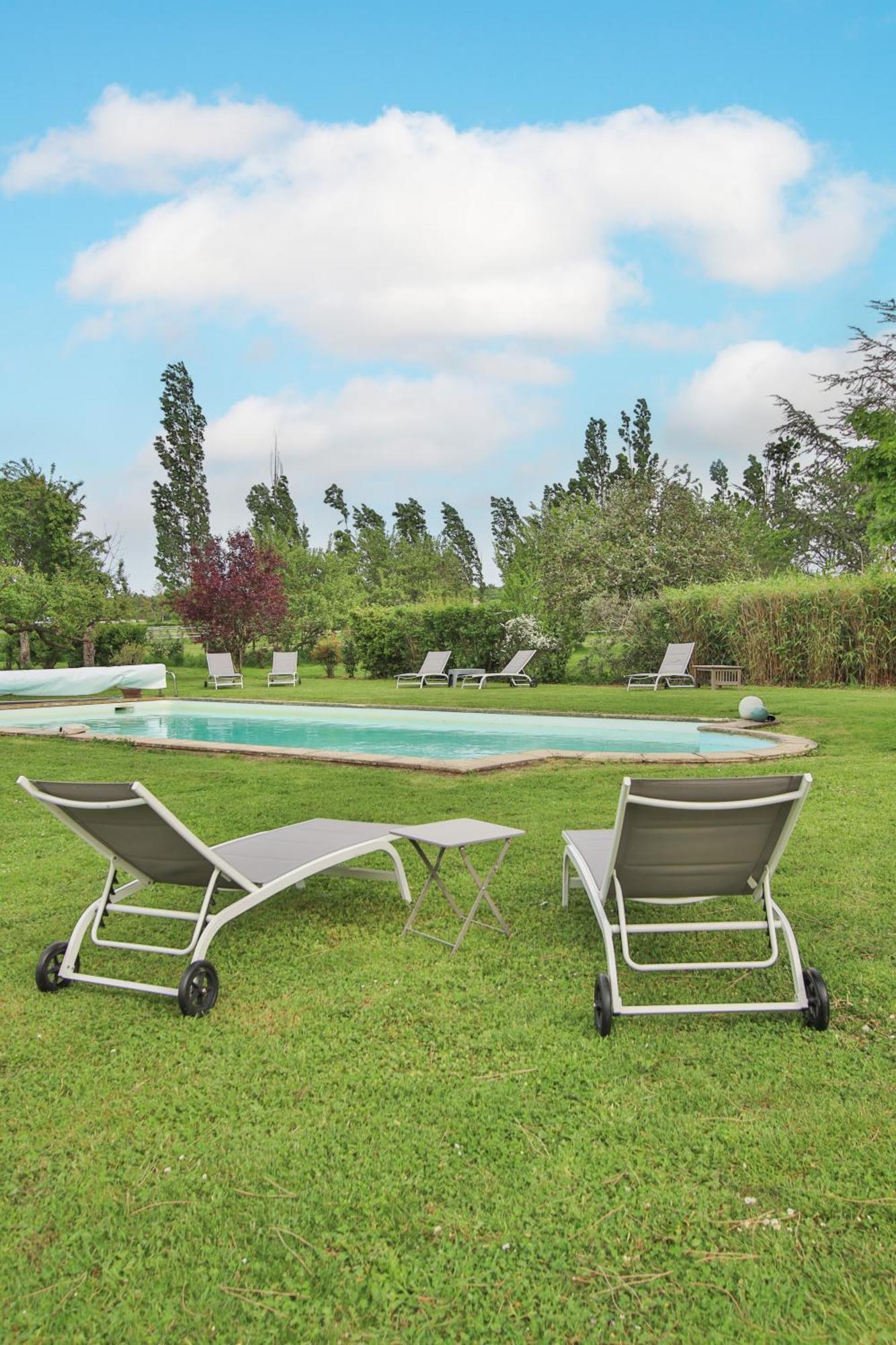 Domaine D'Aromm - Chambres D'Hotes & Gites - Piscine, Etangs & Animaux - Au Calme Ouches Dış mekan fotoğraf